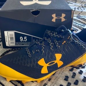 Underamour cleats! Football/soccer “nitro select low tops” size 9.5